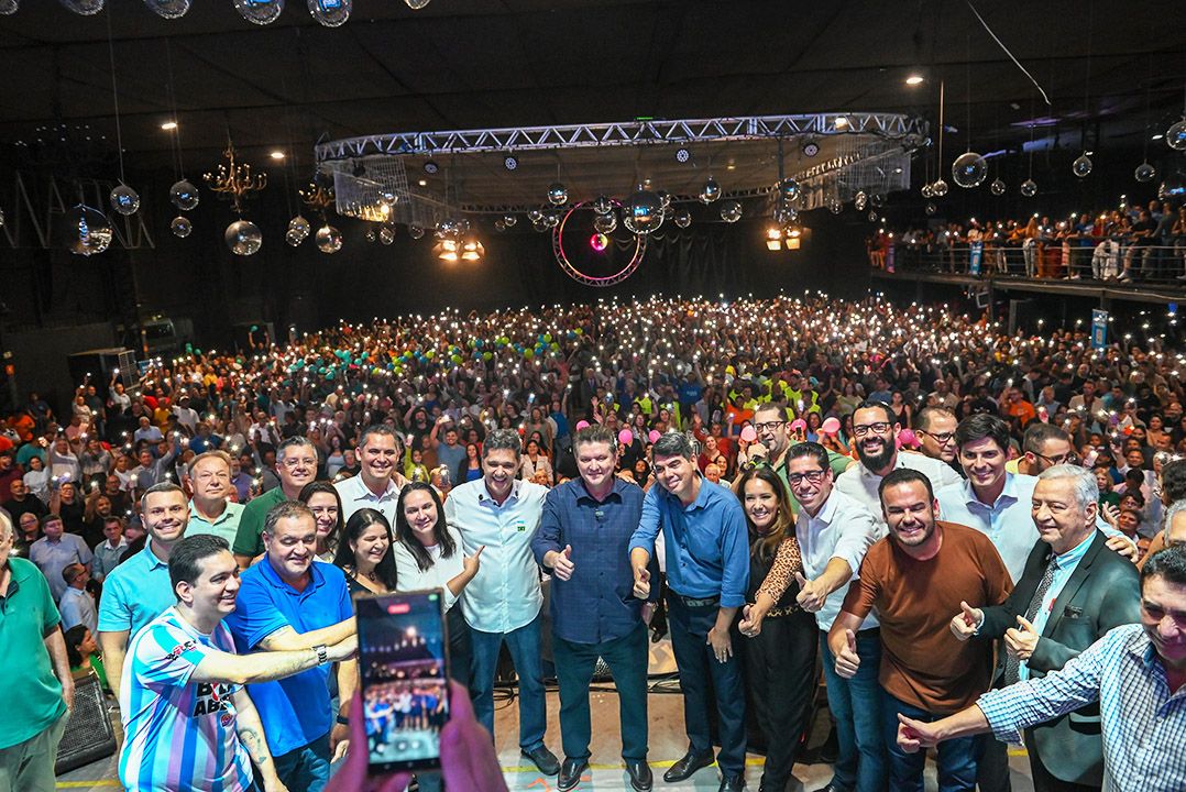 Na noite desta segunda-feira (9) o prefeito de Cariacica, Euclério Sampaio (MDB), deu um passo estratégico rumo ao cenário político de 2026 ao consolidar apoio ao vice-governador Ricardo Ferraço